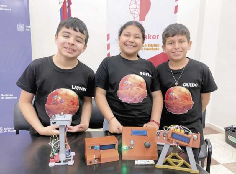 El sueño que no fue: denuncian que dejaron a niños sin su viaje al Mundial de Robótica en Singapur 3 red maker posadas
