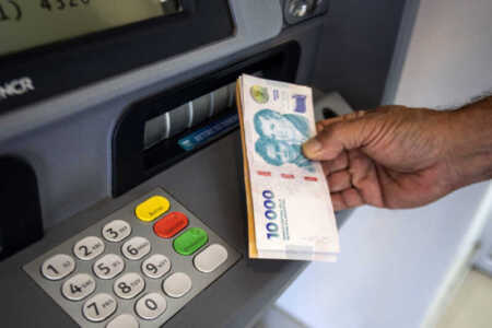 Passalacqua anunció el pago de haberes para la administración pública en Misiones La Administración Nacional de la Seguridad Social pagará un nuevo bono de $70.000 para compensar la pérdida del poder adquisitivo.