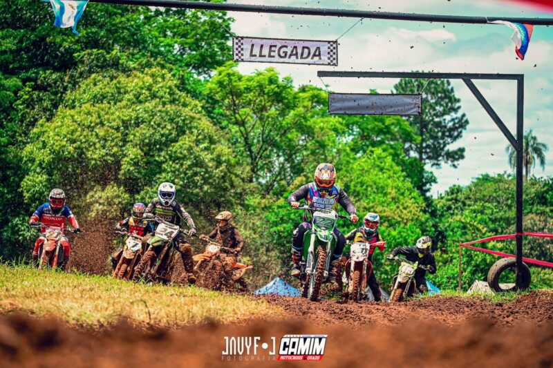 Motocross: El CaMiM cierra su torneo en Posadas con una fecha histórica 2 camim.motocross 1763732905609 - 1