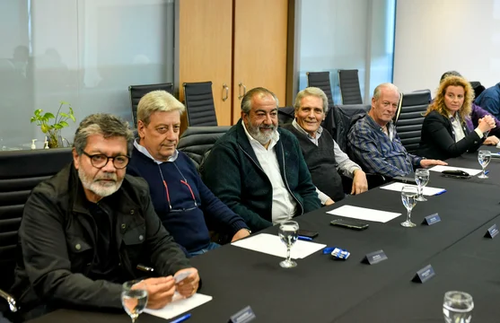 Los principales dirigentes gremiales ultiman los detalles del nuevo triunvirato que conducirá la CGT durante los próximos años.