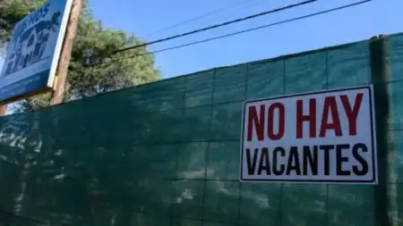 Empleo en Misiones: agosto confirma un retroceso del 1,3% interanual Fábricas apagadas y empleos perdidos, el rostro silencioso de la crisis productiva.