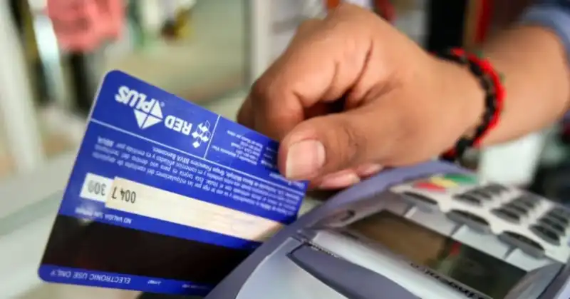 La deuda promedio con bancos y billeteras virtuales llega a $5,6 millones por cliente 3 deudas - 2