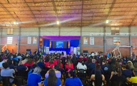 La diócesis de Iguazú fortalece la formación docente con una jornada que convocó a 650 educadores Iguazú