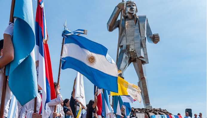 Misiones decretó asueto provincial para el 1° de diciembre por el natalicio de Andrés Guacurarí guacurarí