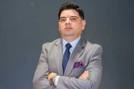 El abogado Héctor Franco planteó que Puerto Libertad posee recursos suficientes para impulsar un modelo de desarrollo productivo y turístico.