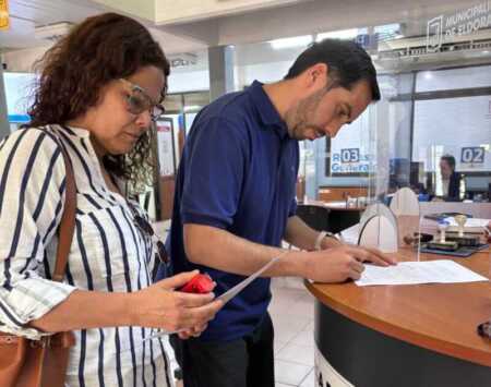 Presentan amparo por falta de transparencia en la licitación del transporte urbano en Eldorado El abogado José Luis “Cachorro” Fuentes impulsó el pedido de acceso a la información sobre el servicio de colectivos.