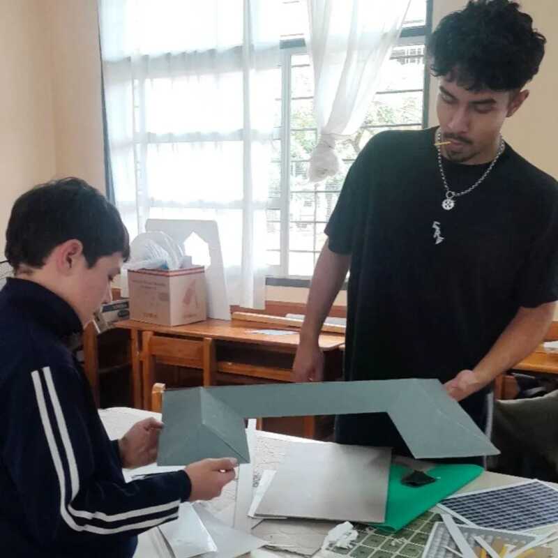 Estudiante de Arquitectura misionero busca apoyo para cumplir su sueño 2 La Facultad de Arquitectura de Córdoba eligió al misionero Juan Ferreyra para representar a la institución en un intercambio cultural en España.