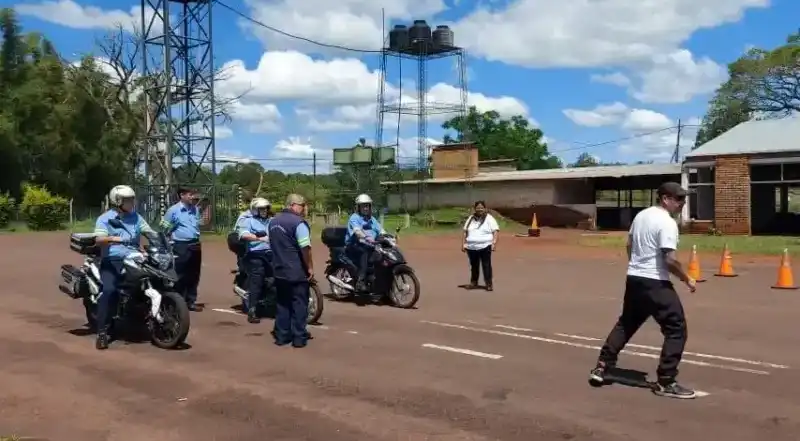 El Departamento de Seguridad Vial de Oberá proyecta una autoescuela municipal gratuita para 2026, como continuidad de la exitosa motoescuela.