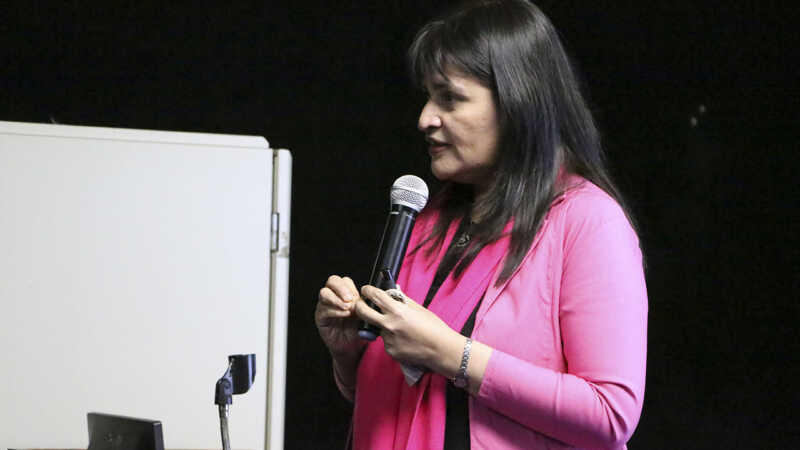 “Como adultos responsables tenemos que preocuparnos primero por el resguardo de ellos”, remarcó la supervisora pedagógica Natalia Kuperman al pedir cuidado y reserva en torno a los menores involucrados en el caso de bullying.