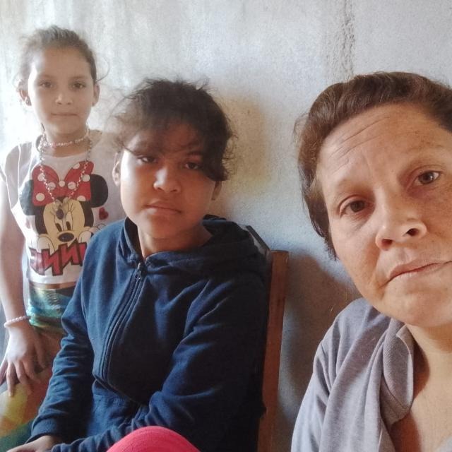 El sueño de Nélida en Garupá: vive en una carpa y pide ayuda para terminar su casa 1 Garupá Nélida