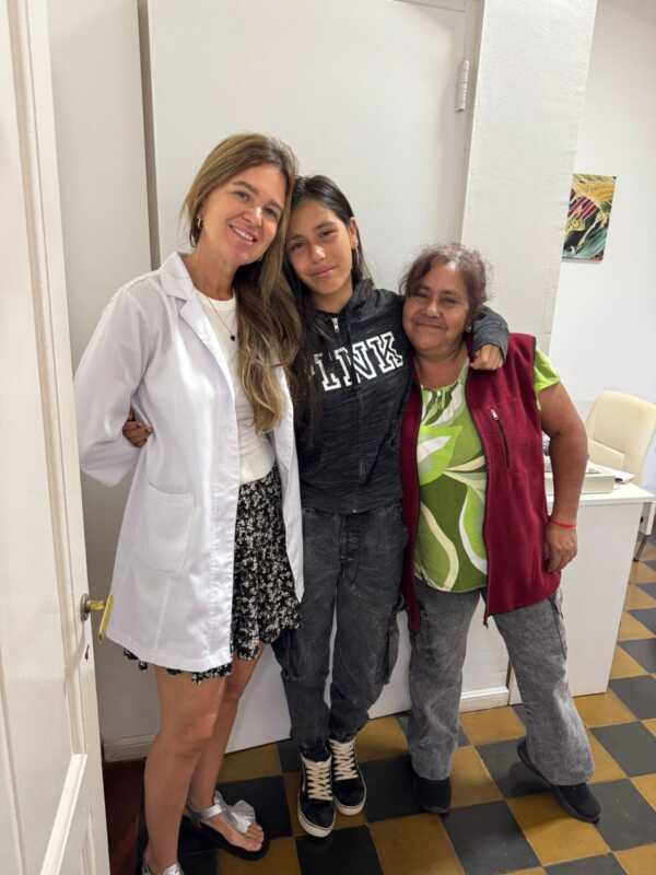 Cinco niños misioneros recuperaron la audición gracias a implantes osteointegrados 4 ninos implante 1 - 3