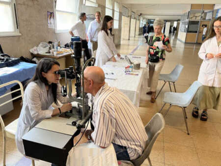 Un día para cuidar la vista: campaña gratuita en Misiones contra la ceguera por diabetes Oftalmólogos realizan fondo de ojos gratuito en Misiones para detectar a tiempo la retinopatía diabética.