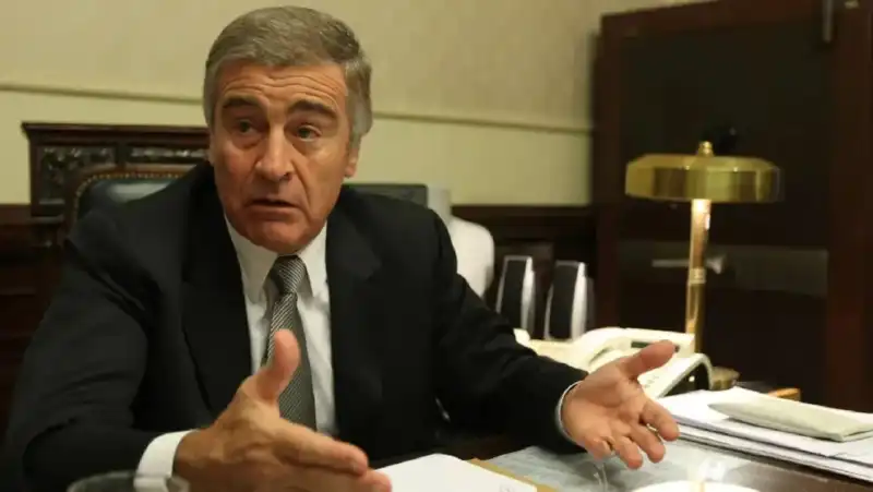 Respaldo institucional y alerta por la concentración de jerarquía: lo que deja la llegada de Presti a Defensa 7 oscar aguad - 6