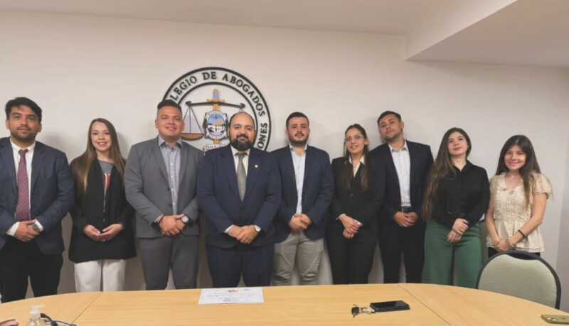 Pablo Almirón: “El Colegio de Abogados debe seguir creciendo, con independencia y modernización” 1 Elecciones en el Colegio de Abogados de Misiones: el licenciado Pablo Almirón dialogó con Radio Up sobre su candidatura y los desafíos de la abogacía misionera.