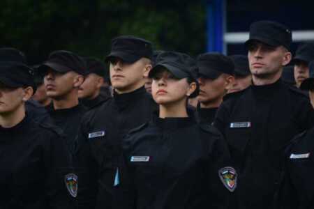 Las mujeres son mayoría entre los más de 8.400 inscriptos a Policía y Penitenciario en Misiones policía de misiones