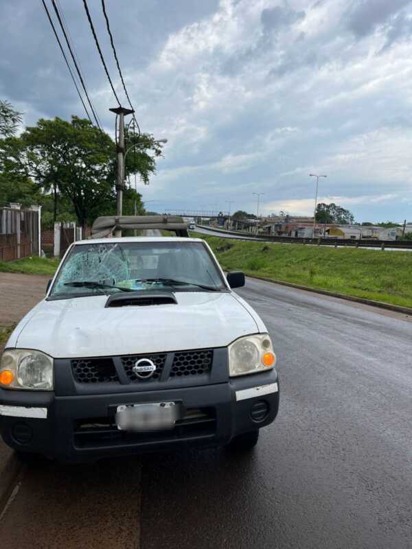 Un peatón resultó lesionado tras ser embestido por una camioneta en Garupá.