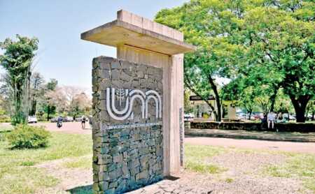 El rector de la Universidad Nacional de Misiones señaló que esperan la actualización del 20% en las partidas de funcionamiento comprometidas por el Gobierno nacional.