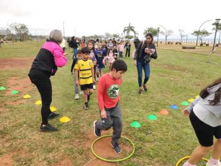 Verano 2026: juegos y natación gratuitos para infancias en el Club Vial 480965883 948747190780853 8253014772949839776 n - 1