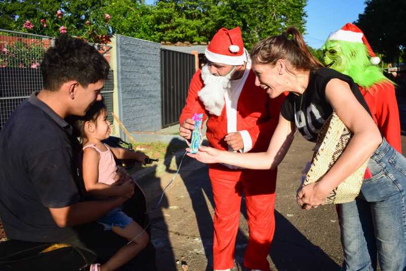 Navidad en Posadas: cine en los barrios y feria comercial