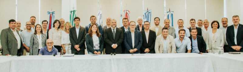 Misiones fue sede de la 2ª Reunión Regional NEA del Consejo Federal Agropecuario 1 El encuentro regional permitió analizar y fortalecer la producción de tabaco, cítricos, algodón, yerba mate, ganadería y forestales en el NEA.