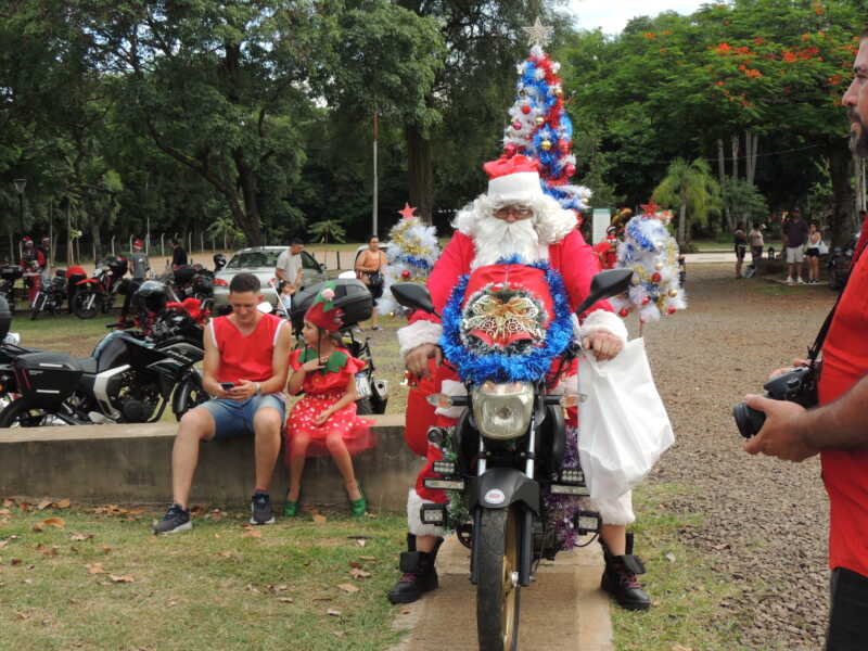 Más de 200 motociclistas colmaron Posadas en la Papanoelada Motera Solidaria 10 DSCN9540 - 9