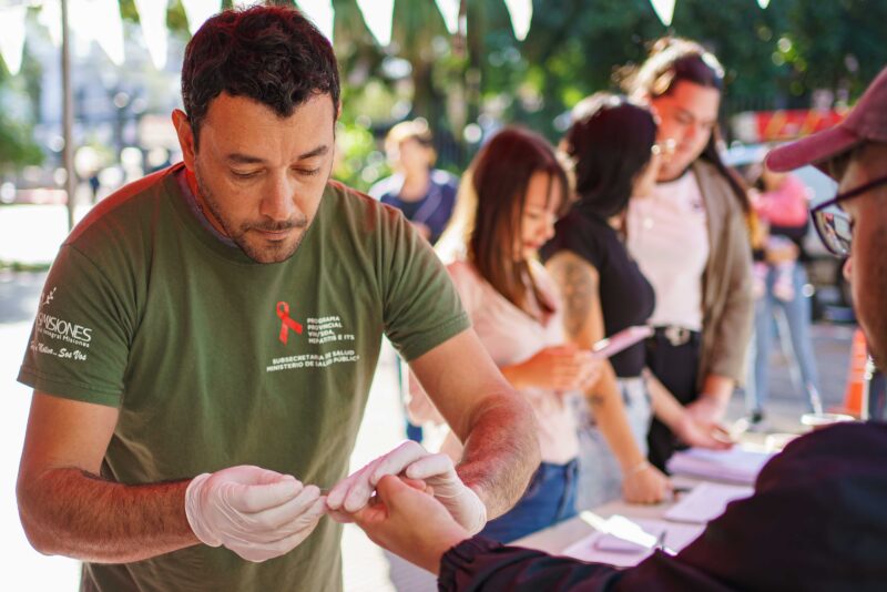 En el marco del Día Mundial del Sida, Misiones intensifica el diagnóstico temprano para evitar sífilis congénita y transmisión vertical de VIH.