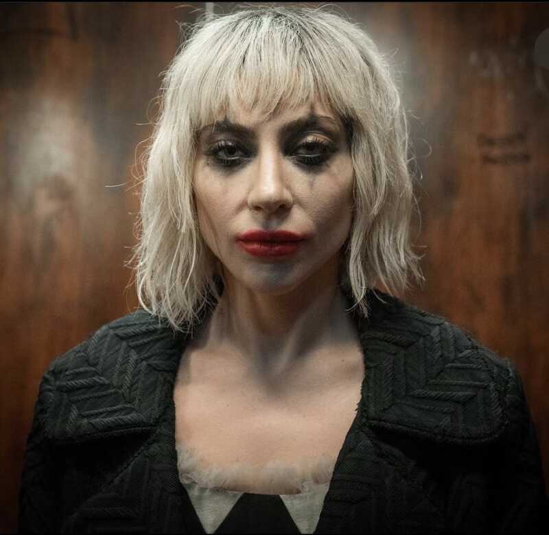 Lady Gaga lanza un especial navideño gratuito en YouTube con Harlequin