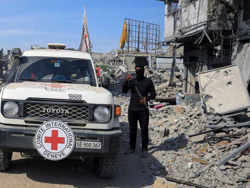 Israel envía delegación a El Cairo para recuperar al último rehén 4 G7WgrB6XkAEyk3P - 3