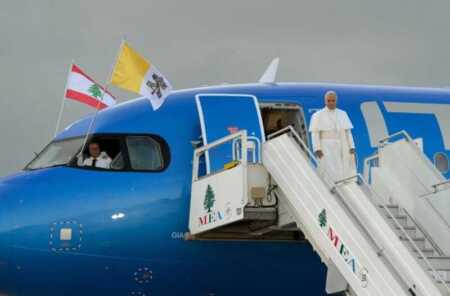 El Papa León XIV llegó al Líbano en el cierre de su primera gira por Medio Oriente papa leon XIV