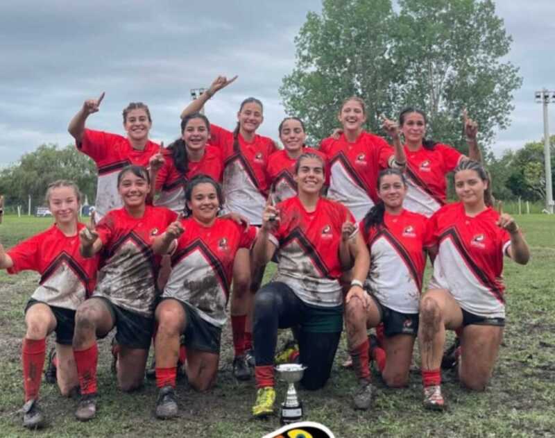 Rugby: el selectivo femenino mayor de la URUMI se consagró en el Seven de Paraná rugby urumi