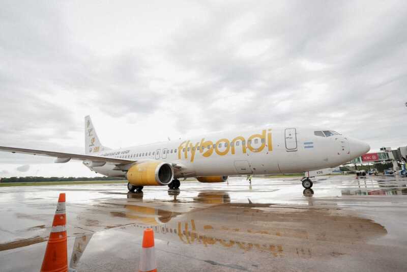 Iguazú: arribó el primer vuelo de la ruta que une Misiones con Lima vuelo iguazú lima