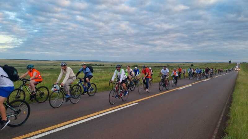 Comenzó la cuenta regresiva para la bici-peregrinación de Posadas a Itatí 5 WhatsApp Image 2025 12 02 at 10.09.53 1 - 4