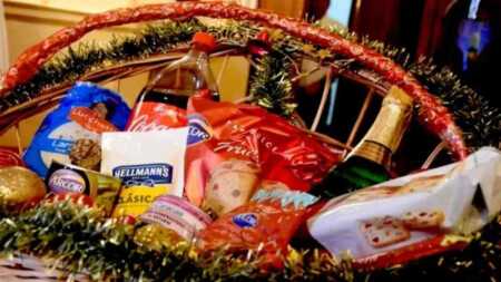 Canasta Navideña: pasar las fiestas y comer rico, un 27% más caro en 2025 canasta navideña