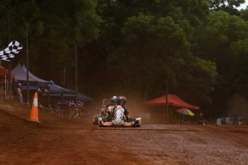 El Karting terrado cerró la temporada con un gran espectáculo en Campo Grande 16 WhatsApp Image 2025 12 08 at 08.03.10 - 15