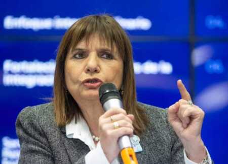 Bullrich anticipa cambios en la reforma laboral: salario completo para enfermedades graves WhatsApp Image 2025 12 10 at 08.03.35 3 - 1