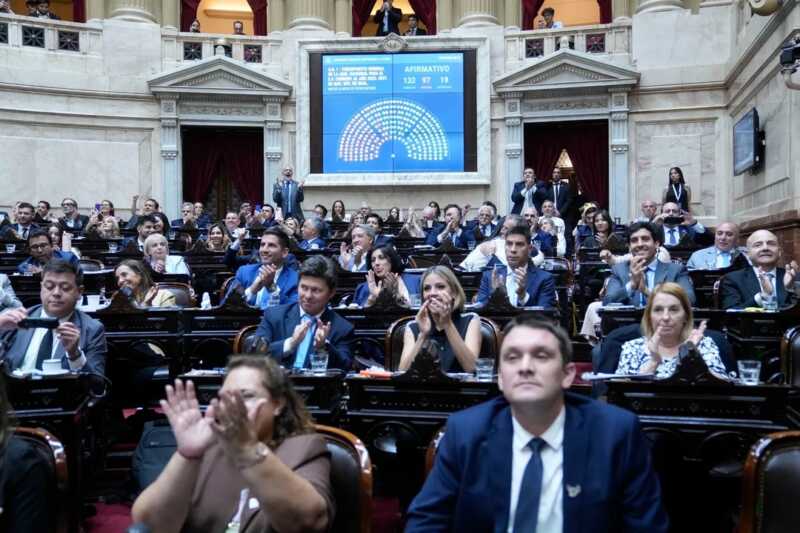 El oficialismo logró aprobar el Presupuesto en Diputados, pero no pudo sostener el artículo 75 2 WhatsApp Image 2025 12 18 at 07.32.55 - 1