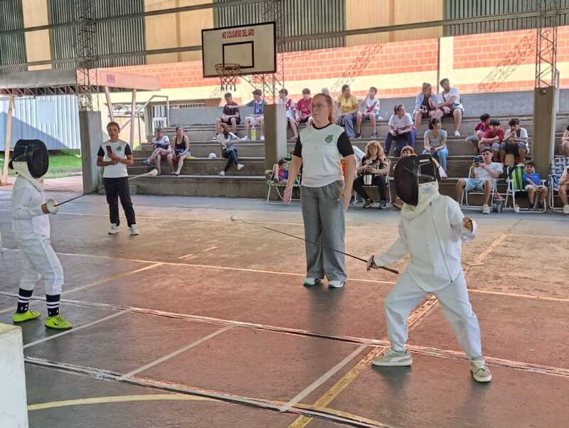 Itaembé Miní fue sede del primer torneo de esgrima en Posadas 5 WhatsApp Image 2025 12 18 at 18.27.26 - 4