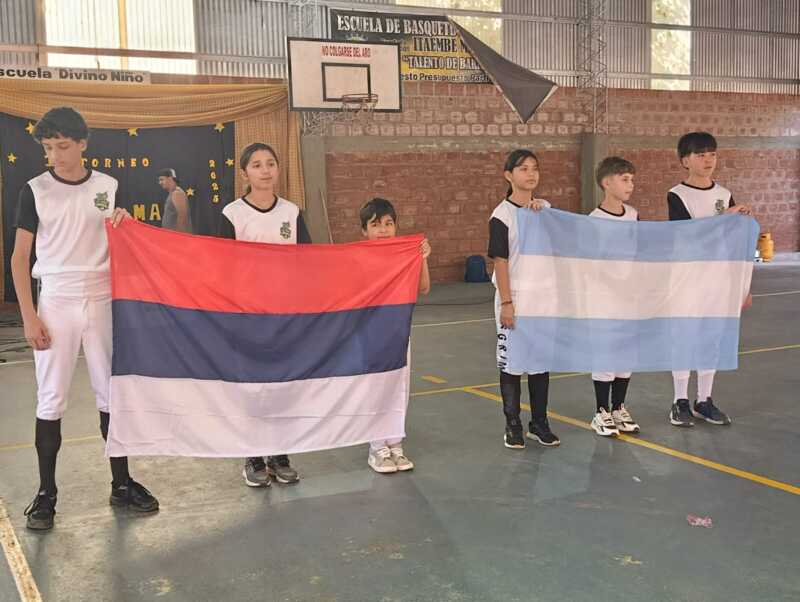 Itaembé Miní fue sede del primer torneo de esgrima en Posadas 6 Primer torneo de esgrima en Posadas: competencia, inclusión y proyección deportiva