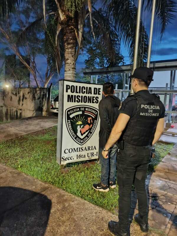 Alerta temprana del 911 permitió detener a un delincuente en Posadas 4 WhatsApp Image 2025 12 23 at 12.31.30 - 3