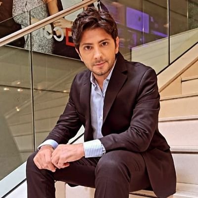 Adrián Salonia de C5N contó en Radio Up cómo fue deportado de Venezuela 3 Según explicó Salonia en Radio Up, la expulsión fue una decisión directa para impedir el ingreso de periodistas extranjeros a Caracas.
