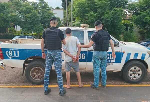 Amenazó con un cuchillo a su madre en Apóstoles y terminó detenido tras resistirse a la Policía Amenaza con arma blanca y resistencia a la autoridad: el operativo policial culminó con la detención del agresor.