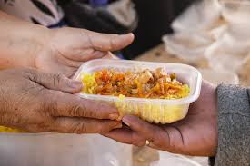 Navidad en tiempos difíciles: el rol clave de comedores y voluntarios en Misiones 3 En Posadas, Oberá y otros puntos de la provincia, las redes comunitarias refuerzan la asistencia en Navidad.