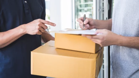 Facilitan la importación de mercaderías para uso personal: el Gobierno simplifica el trámite aduanero 3 El nuevo sistema simplifica el proceso de importación, pero no amplía el acceso al consumo importado.