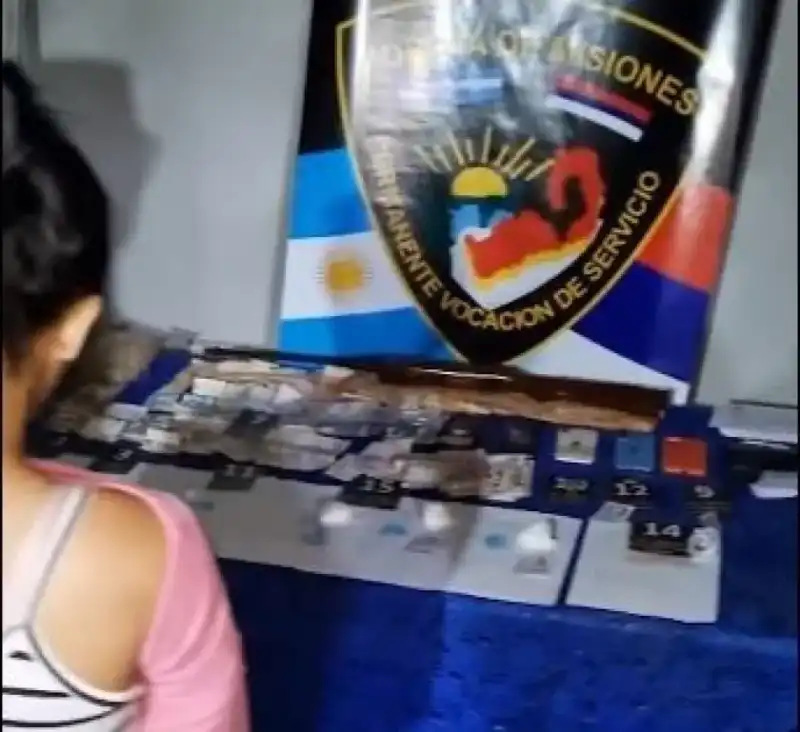 Cocaína, marihuana y efectivo: cayó un kiosco de drogas en Oberá drogas