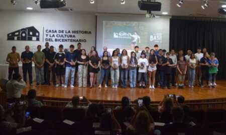 La Fiesta del Deporte Obereño distinguió a Tomás Mattje y Delfina Steciuk en una ceremonia que celebró el presente y el futuro del deporte local.