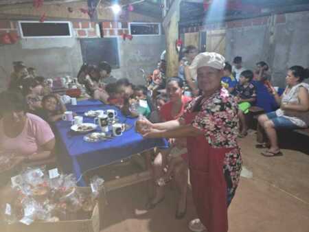 Merendero de Eldorado asiste a 37 chicos y enfrenta el aumento de la demanda merendero santa rita eldorado 1 - 2