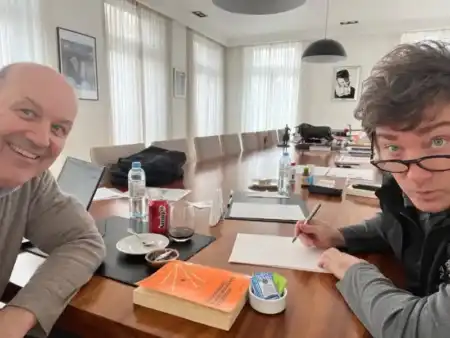 El Gobierno avanza con la “modernización laboral”: cambios en indemnizaciones, registración y trabajo en plataformas El borrador de la Reforma Laboral propone cambios profundos en indemnizaciones, registración del empleo y el trabajo en plataformas digitales.
