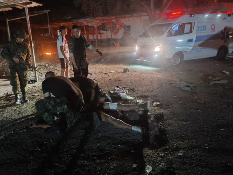 Violento atentado guerrillero: siete militares muertos y 30 heridos en el norte de Colombia militares