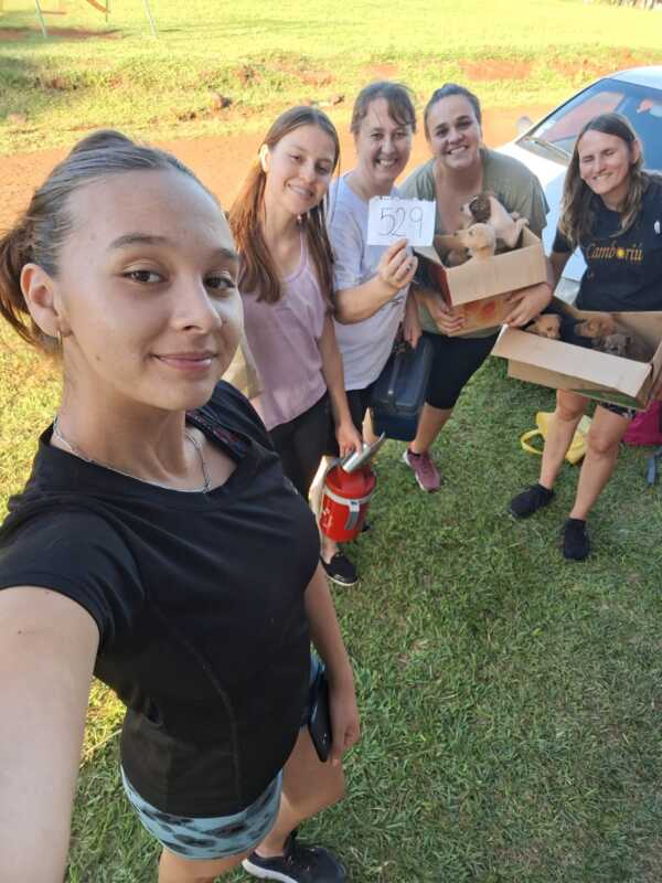 “Yenifer Heppner y su equipo de Patitas Felices muestran cómo pequeñas acciones generan grandes resultados en la protección animal.”