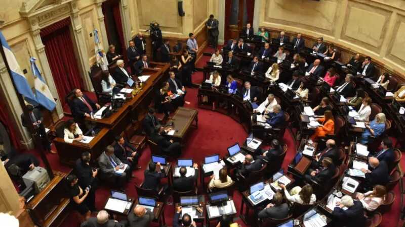 El núcleo político de Milei se reúne para acelerar la reforma laboral en el Congreso 2 El oficialismo reactiva su armado político con el foco puesto en la modernización laboral y el Congreso.